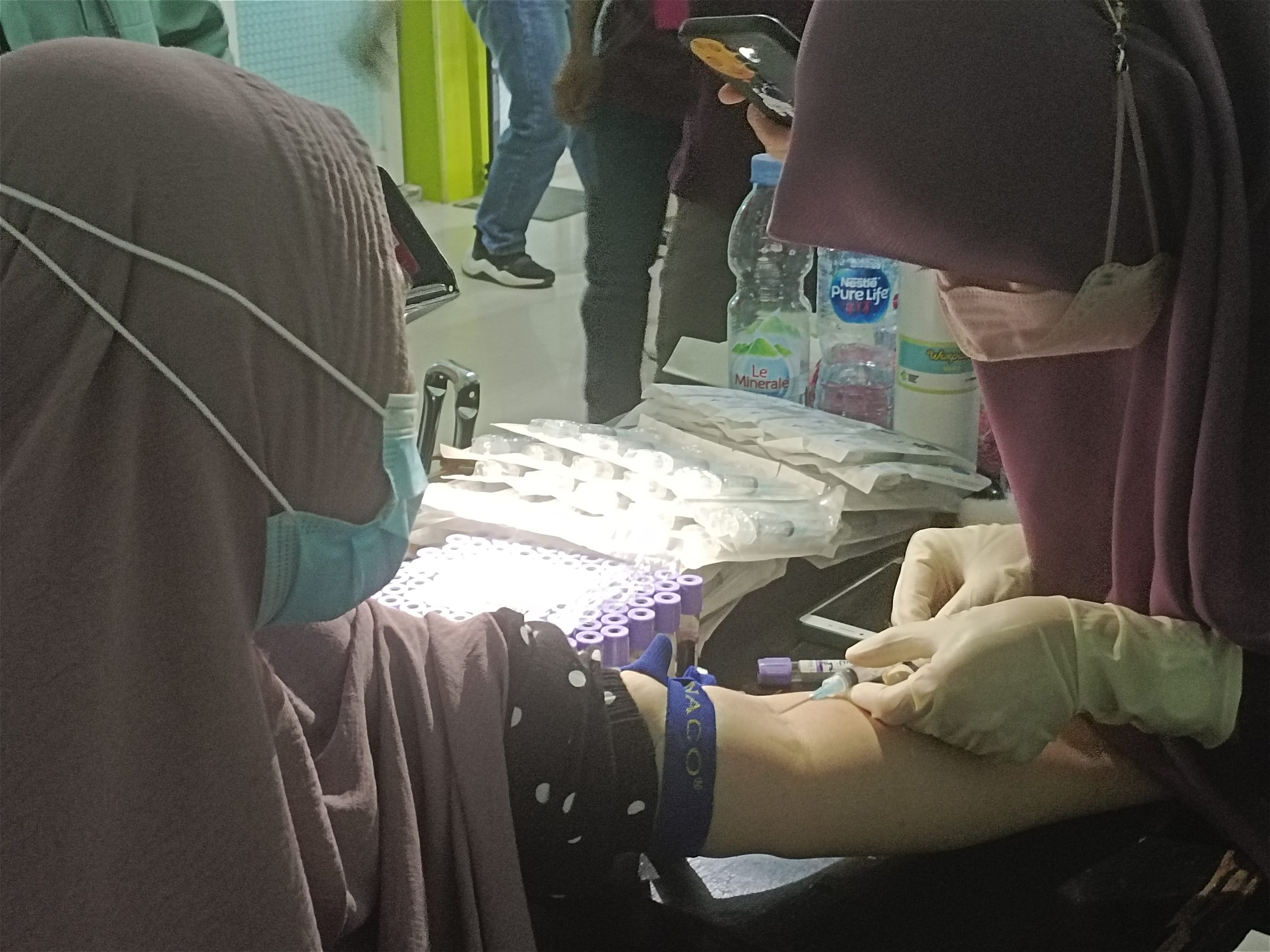 Pengambilan sampel darah para calon jamaah haji Konawe