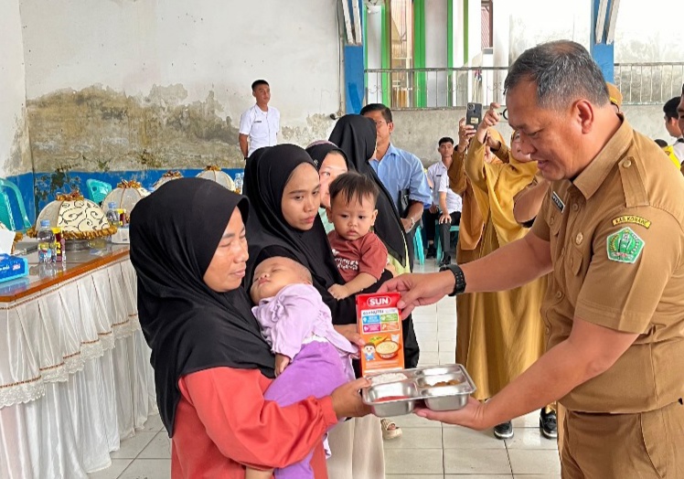 Sekda Konawe Ferdinand lauching program makanan bergizi gratis