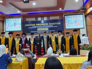 Sumanti Resmi Menyandang Gelar Doktor ke-448 Universitas Halu Oleo